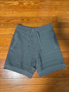 NWT Raith Men’s Knit Shorts